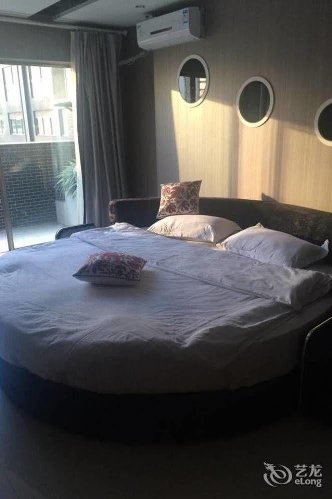 Yawei Apartment Hotel Куньмін Екстер'єр фото